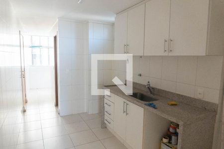Apartamento à venda com 100m², 2 quartos e 1 vaga Apartamento à venda com 100m², 2 quartos e 1 vagaCozinha