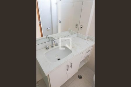 Apartamento à venda com 100m², 2 quartos e 1 vaga Apartamento à venda com 100m², 2 quartos e 1 vagaBanheiro