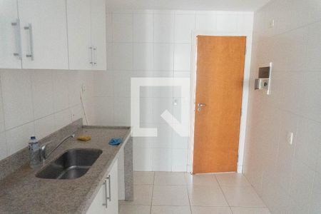 Apartamento à venda com 100m², 2 quartos e 1 vaga Apartamento à venda com 100m², 2 quartos e 1 vagaCozinha