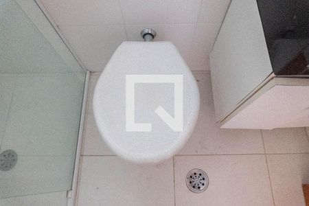 Apartamento à venda com 100m², 2 quartos e 1 vaga Apartamento à venda com 100m², 2 quartos e 1 vagaBanheiro de serviço