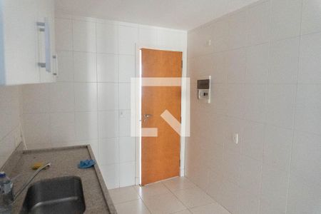Apartamento à venda com 100m², 2 quartos e 1 vaga Apartamento à venda com 100m², 2 quartos e 1 vagaCozinha