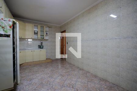Casa à venda com 192m², 2 quartos e 3 vagas Casa à venda com 192m², 2 quartos e 3 vagasCozinha