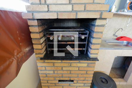 Casa à venda com 192m², 2 quartos e 3 vagas Casa à venda com 192m², 2 quartos e 3 vagasTerraço e churrasqueira