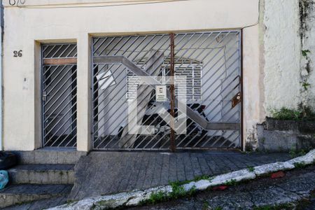 Casa à venda com 191m², 3 quartos e 3 vagas Casa à venda com 191m², 3 quartos e 3 vagasEntrada lateral