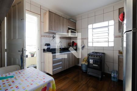 Casa à venda com 191m², 3 quartos e 3 vagas Casa à venda com 191m², 3 quartos e 3 vagasCozinha