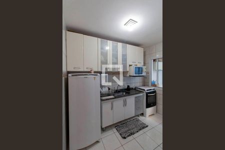 Casa à venda com 155m², 3 quartos e 1 vaga Casa à venda com 155m², 3 quartos e 1 vagaCozinha