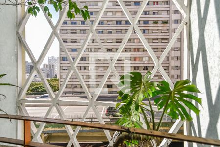 Apartamento à venda com 117m², 2 quartos e sem vaga Apartamento à venda com 117m², 2 quartos e sem vagaVaranda