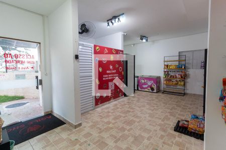 Apartamento à venda com 34m², 2 quartos e sem vaga Apartamento à venda com 34m², 2 quartos e sem vagaMercadinho
