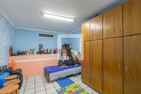 Casa à venda com 208m², 4 quartos e 2 vagasQuarto