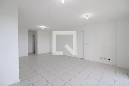 Sala de apartamento para alugar com 4 quartos, 150m² em Barra da Tijuca, Rio de Janeiro