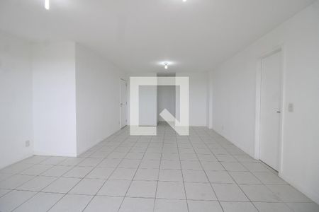 Sala de apartamento para alugar com 4 quartos, 150m² em Barra da Tijuca, Rio de Janeiro