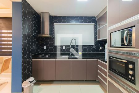 Casa de condomínio à venda com 177m², 3 quartos e 2 vagas Casa de condomínio à venda com 177m², 3 quartos e 2 vagasCozinha