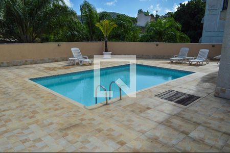 Apartamento à venda com 97m², 3 quartos e 1 vaga Apartamento à venda com 97m², 3 quartos e 1 vagaÁrea comum - Piscina