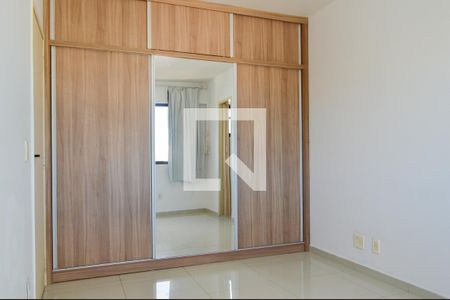 Apartamento à venda com 97m², 3 quartos e 1 vaga Apartamento à venda com 97m², 3 quartos e 1 vagaSuíte