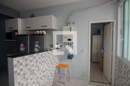 Apartamento à venda com 250m², 4 quartos e 2 vagas Apartamento à venda com 250m², 4 quartos e 2 vagasÁrea de Serviço