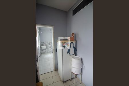 Apartamento à venda com 250m², 4 quartos e 2 vagas Apartamento à venda com 250m², 4 quartos e 2 vagasQuarto de Serviço