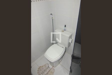 Apartamento à venda com 250m², 4 quartos e 2 vagas Apartamento à venda com 250m², 4 quartos e 2 vagasBanheiro do Quarto 1