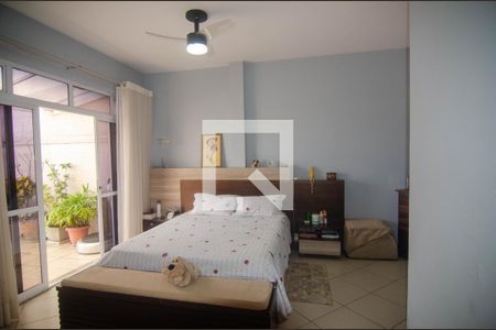 Apartamento à venda com 250m², 4 quartos e 2 vagas Apartamento à venda com 250m², 4 quartos e 2 vagasQuarto 1