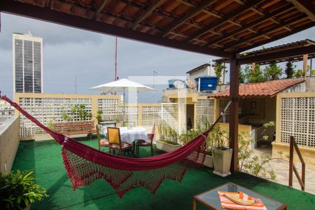 Apartamento à venda com 250m², 4 quartos e 2 vagas Apartamento à venda com 250m², 4 quartos e 2 vagasTerraço