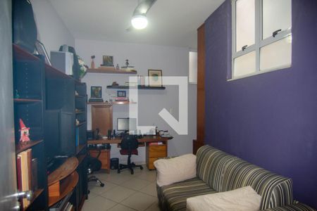 Apartamento à venda com 250m², 4 quartos e 2 vagas Apartamento à venda com 250m², 4 quartos e 2 vagasSala de Televisão 2