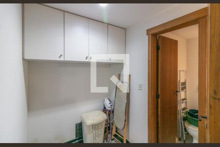 Apartamento para alugar com 183m², 3 quartos e 4 vagasÁrea de Serviço - Quarto