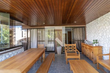 Apartamento para alugar com 183m², 3 quartos e 4 vagasVaranda