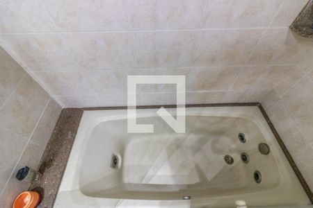 Apartamento para alugar com 183m², 3 quartos e 4 vagasSuíte - banheiro