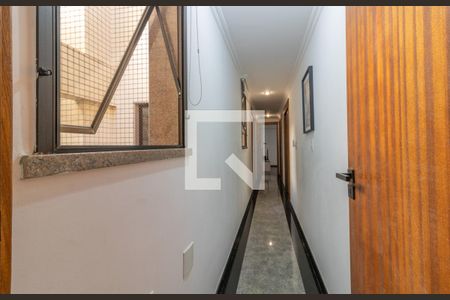 Apartamento para alugar com 183m², 3 quartos e 4 vagasCorredor