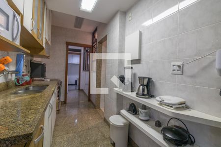 Apartamento para alugar com 183m², 3 quartos e 4 vagasCozinha