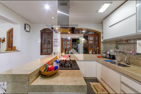 Casa à venda com 220m², 3 quartos e 2 vagasCozinha