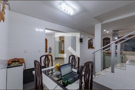 Casa à venda com 220m², 3 quartos e 2 vagasCopa