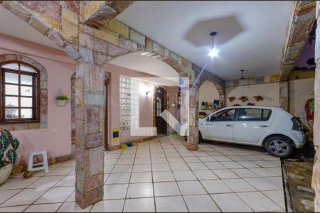 Casa à venda com 220m², 3 quartos e 2 vagasVaranda