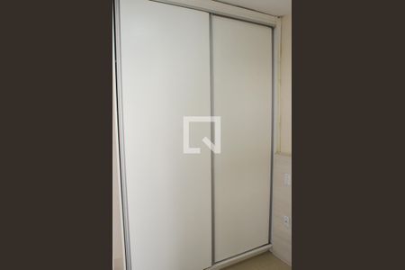 Apartamento à venda com 67m², 2 quartos e 1 vaga Apartamento à venda com 67m², 2 quartos e 1 vagaQuarto 2 - Armários