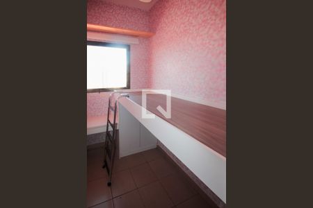 Apartamento à venda com 508m², 5 quartos e 4 vagasPiso 1:  -Area de Serviço - Quarto