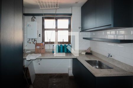 Apartamento à venda com 508m², 5 quartos e 4 vagasPiso 1:  -Area de Serviço