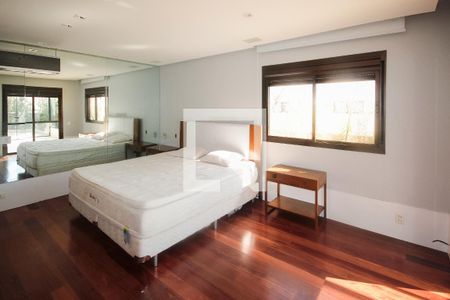 Apartamento à venda com 508m², 5 quartos e 4 vagasPiso 2: Suíte 4