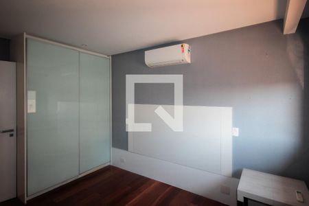 Apartamento à venda com 508m², 5 quartos e 4 vagasPiso 1:  Suíte 2