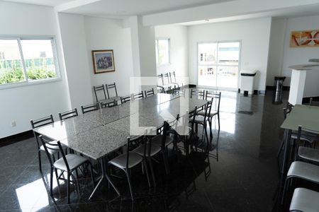 Apartamento à venda com 75m², 2 quartos e 2 vagas Apartamento à venda com 75m², 2 quartos e 2 vagasSalão de Festas