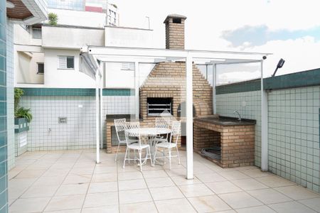 Apartamento à venda com 75m², 2 quartos e 2 vagas Apartamento à venda com 75m², 2 quartos e 2 vagasChurrasqueira