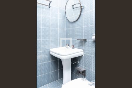 Casa à venda com 129m², 2 quartos e 2 vagasBanheiro