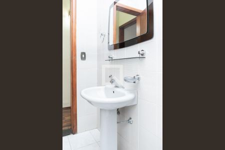 Casa à venda com 129m², 2 quartos e 2 vagasBanheiro