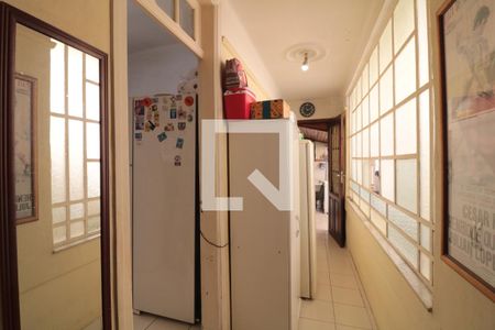 Casa à venda com 300m², 2 quartos e 8 vagasQuintal