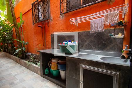 Casa de condomínio à venda com 180m², 4 quartos e 3 vagasCozinha e Área de Serviço