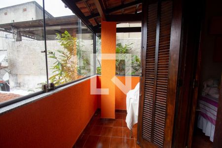 Casa de condomínio à venda com 180m², 4 quartos e 3 vagasSacada do Quarto 2