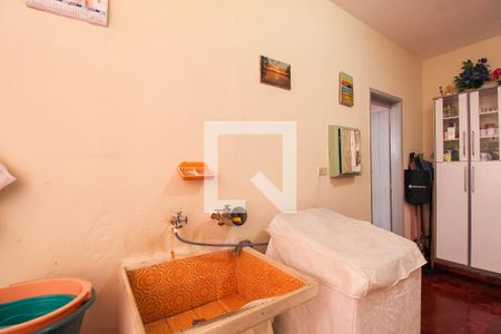 Casa à venda com 400m², 3 quartos e 2 vagas Casa à venda com 400m², 3 quartos e 2 vagasÁrea de Serviço