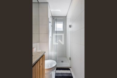 Banheiro de apartamento para alugar com 1 quarto, 32m² em Pinheiros, São Paulo