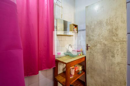 Casa à venda com 100m², 3 quartos e 4 vagas Casa à venda com 100m², 3 quartos e 4 vagasBanheiro