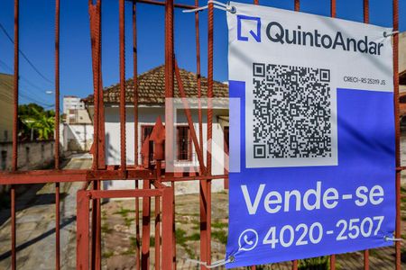 Casa à venda com 100m², 3 quartos e 4 vagas Casa à venda com 100m², 3 quartos e 4 vagasPlaquinha