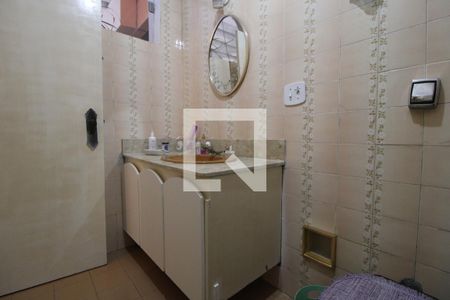 Casa à venda com 647m², 5 quartos e 8 vagasBanheiro da suíte 3