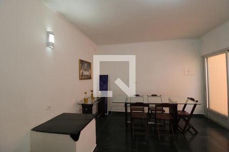 Casa à venda com 647m², 5 quartos e 8 vagasSalão de festa